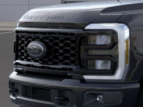 New 2026 Ford F250 Lariat image 17