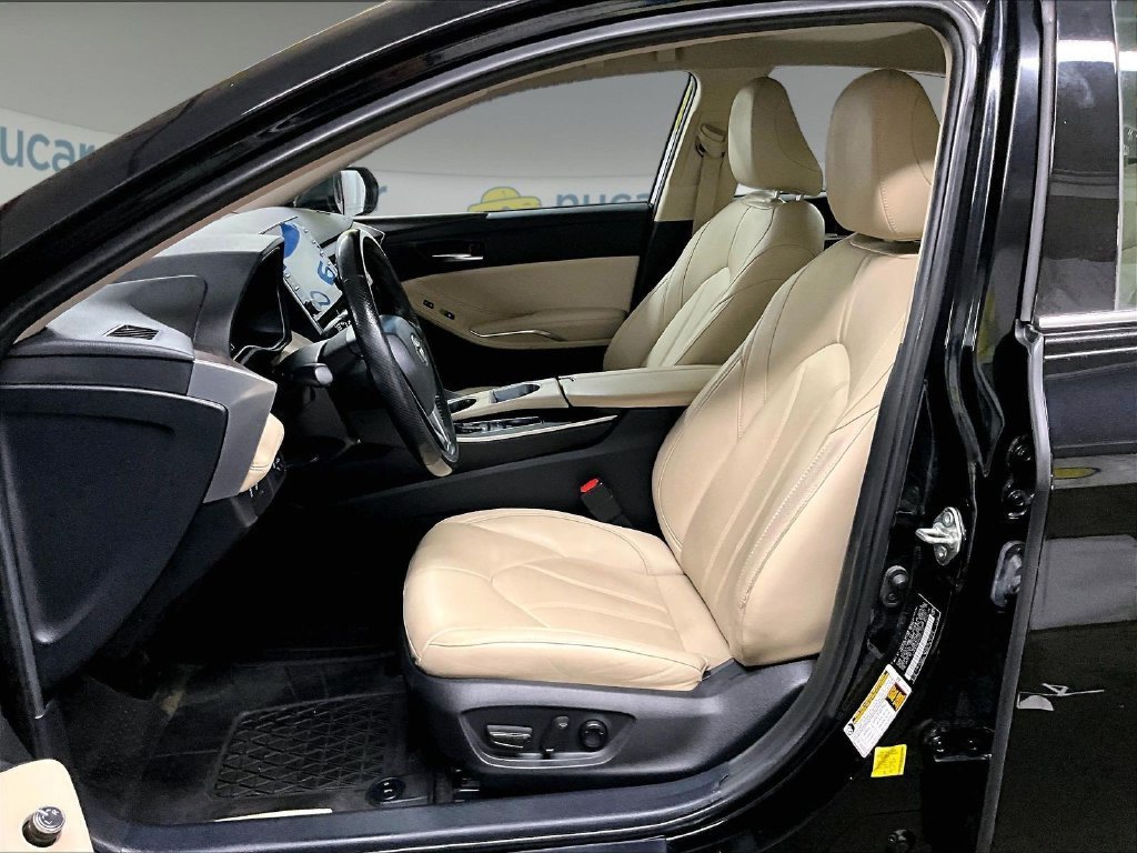 Used 2021 Toyota Avalon XLE AWD/4WD image 10