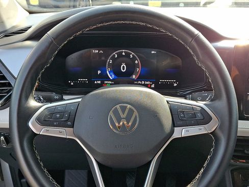 Used 2025 Volkswagen Taos S AWD/4WD image 18