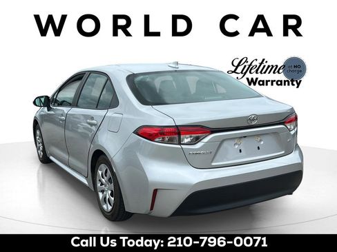 Used 2023 Toyota Corolla LE FWD image 5