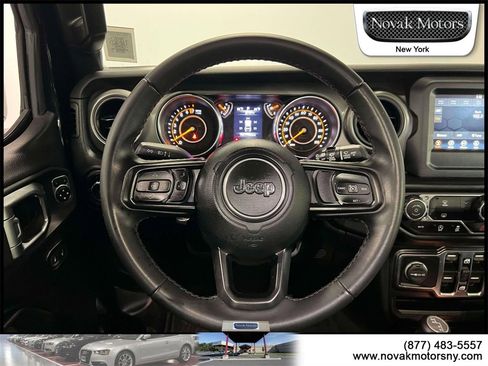 Used 2022 Jeep Wrangler Unlimited Sport image 15