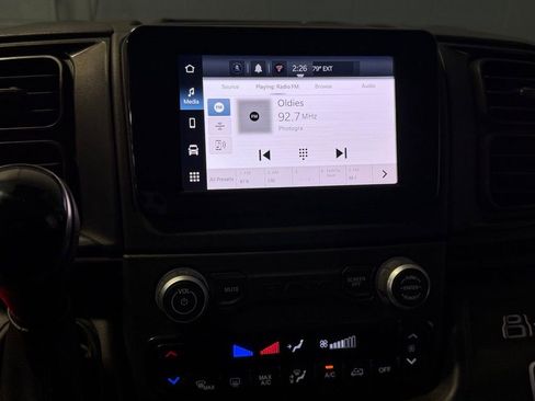 Used 2025 RAM ProMaster 2500 w/ Convenience Group FWD image 18