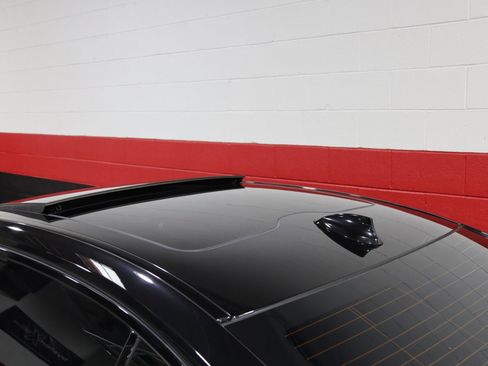 Used 2017 BMW M760i xDrive image 26