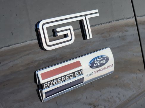 Used 2006 Ford Mustang GT Premium RWD image 11