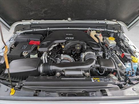 Used 2019 Jeep Wrangler Sport image 22