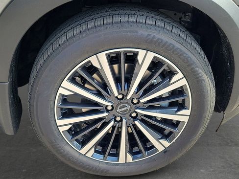 New 2026 Nissan Pathfinder Platinum w/ Cargo Package FWD image 7