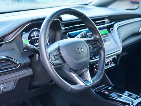 Used 2022 Chevrolet Bolt LT w/ Infotainment Package image 12