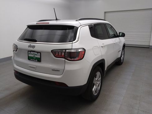 Used 2022 Jeep Compass Latitude w/ Sun and Sound Group image 9