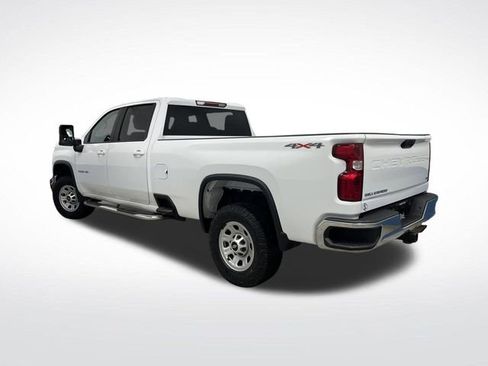 Used 2024 Chevrolet Silverado 3500 LT image 3