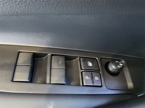 Used 2024 Toyota Corolla SE image 15