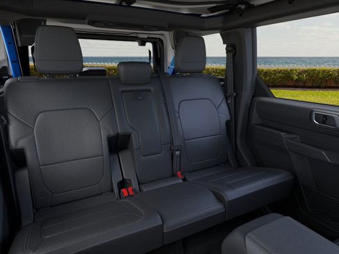 New 2025 Ford Bronco Badlands image 11