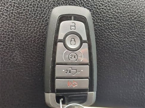 Used 2020 Ford F150 Lariat w/ Equipment Group 502A Luxury image 28