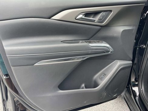 New 2026 Chevrolet Traverse LT image 15