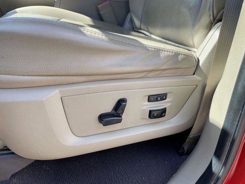 Used 2012 RAM 1500 Laramie image 12