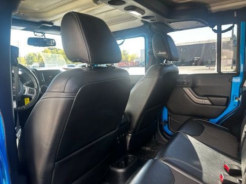 Used 2016 Jeep Wrangler Unlimited Sport image 18