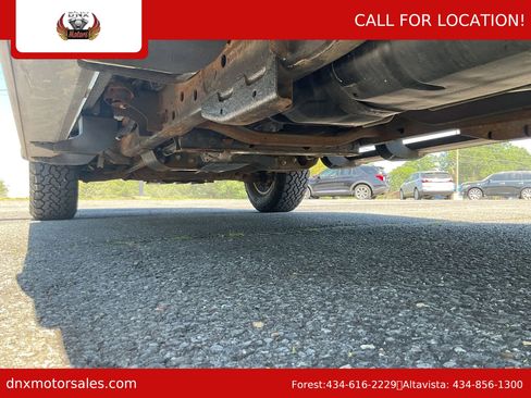 Used 2022 GMC Sierra 3500 SLE w/ SLE Convenience Package AWD/4WD image 18