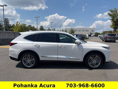 Used 2024 Acura MDX SH-AWD w/ Advance Package image 8