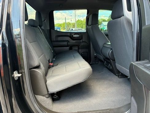 Used 2021 Chevrolet Silverado 1500 Custom AWD/4WD image 26