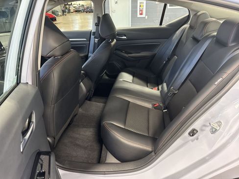 Certified 2024 Nissan Altima 2.5 SR FWD image 29