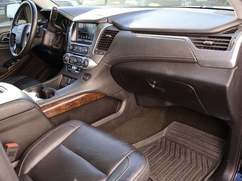 Used 2016 Chevrolet Tahoe LT w/ LT Signature Package image 9