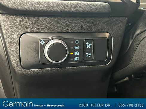 Used 2020 Ford Escape SE image 28