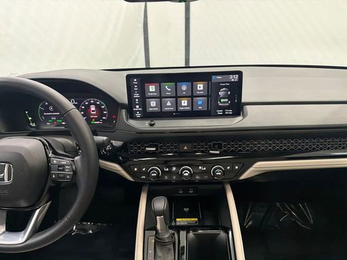 Used 2024 Honda Accord Touring image 30