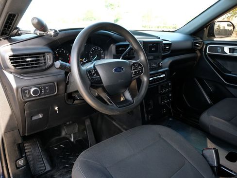 Used 2022 Ford Explorer 4WD Police Interceptor image 3