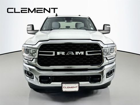 Used 2024 RAM 3500 Big Horn AWD/4WD image 3