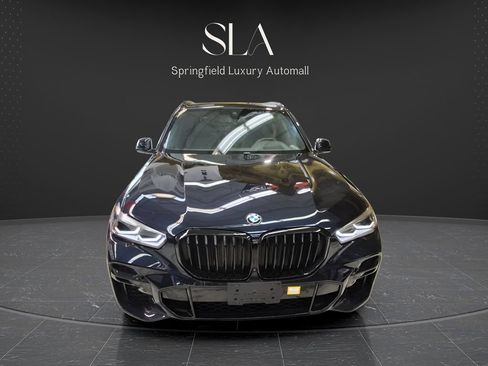 Used 2022 BMW X5 xDrive40i w/ M Sport Package AWD/4WD image 2
