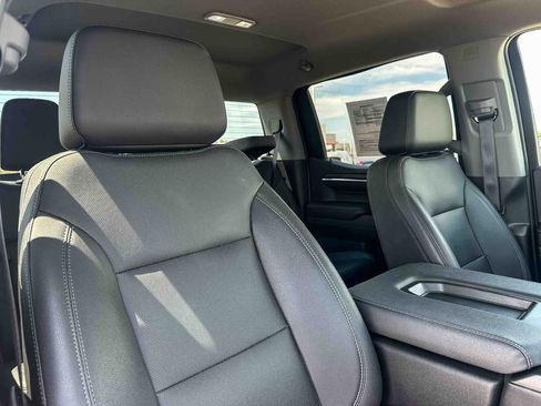 Used 2022 GMC Sierra 1500 SLT AWD/4WD image 23