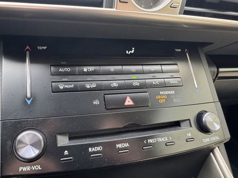 Used 2014 Lexus IS 250 RWD image 27