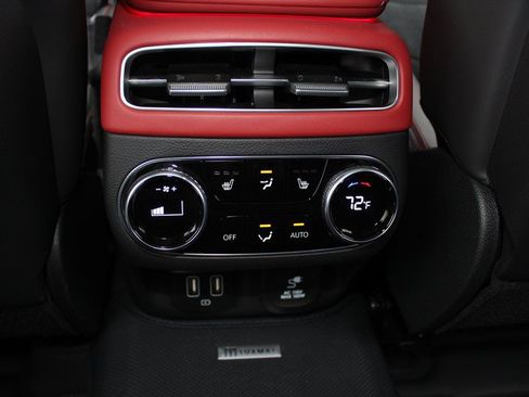 Used 2022 Genesis GV70 3.5T Sport w/ Sport Prestige Package AWD/4WD image 28