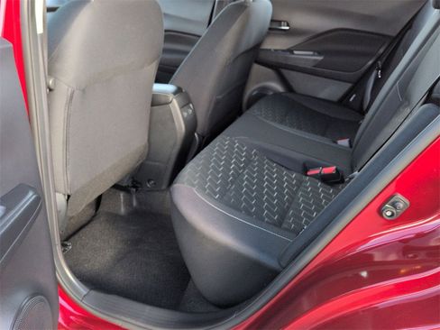 Used 2024 Nissan Kicks SV image 16