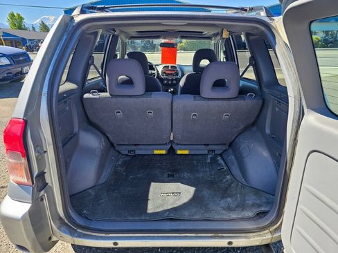 Used 2003 Toyota RAV4 4WD image 18