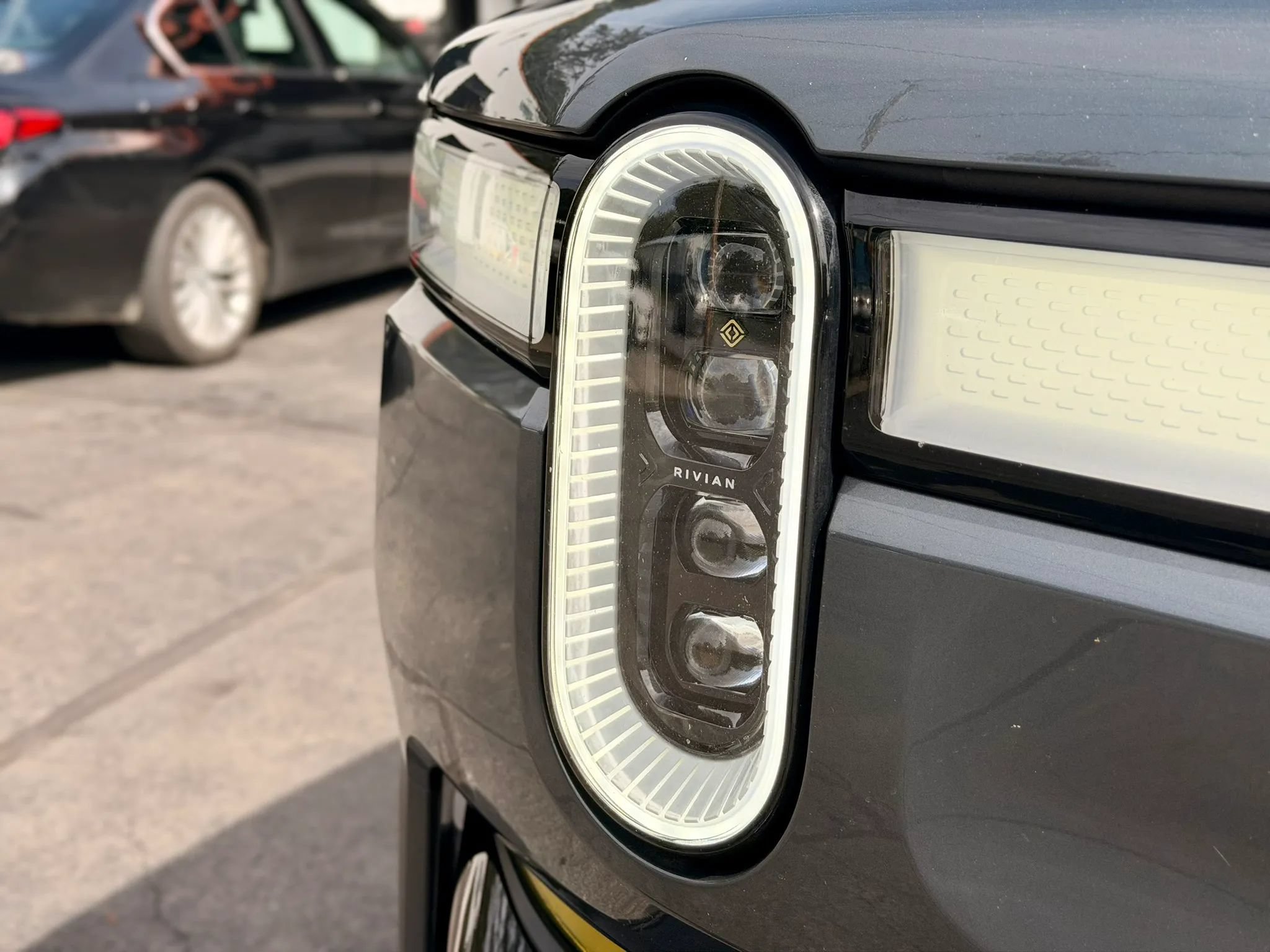 Used 2022 Rivian R1T Adventure AWD/4WD image 13
