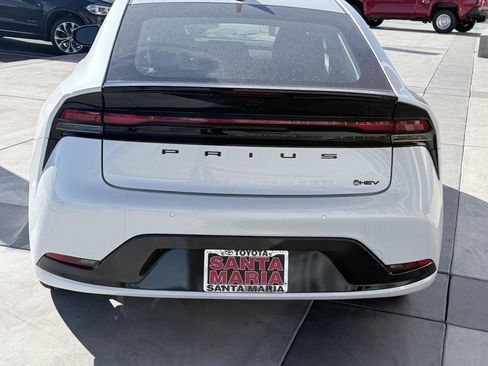 New 2026 Toyota Prius image 2