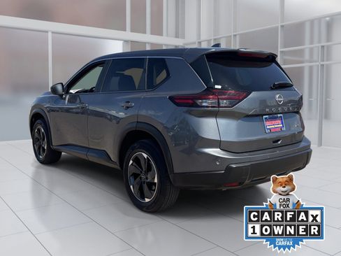 Certified 2025 Nissan Rogue SV AWD/4WD image 4