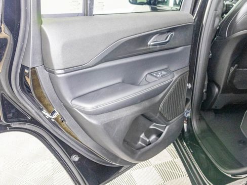 New 2025 Jeep Grand Cherokee Laredo image 27