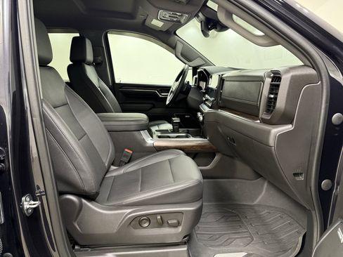 Used 2023 GMC Sierra 1500 SLT w/ SLT Premium Package image 34