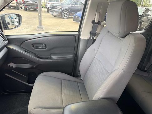 Used 2023 Nissan Frontier S w/ Technology Package AWD/4WD image 18