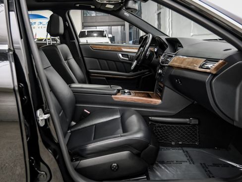 Used 2013 Mercedes-Benz E 350 4MATIC Sedan w/ Premium 1 Pkg image 39