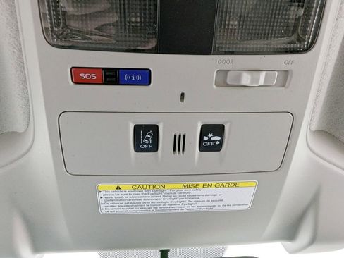 Used 2016 Subaru Crosstrek 2.0i Premium image 40