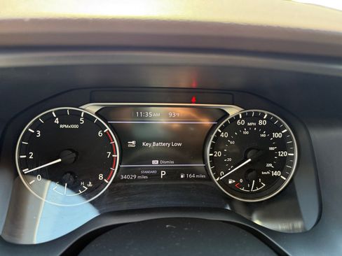 Used 2023 Nissan Rogue SV FWD image 11