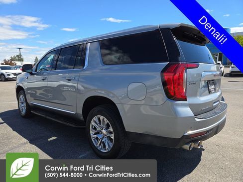 Used 2024 GMC Yukon XL Denali AWD/4WD image 10