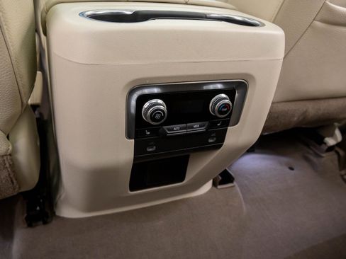 Used 2021 GMC Yukon Denali image 21