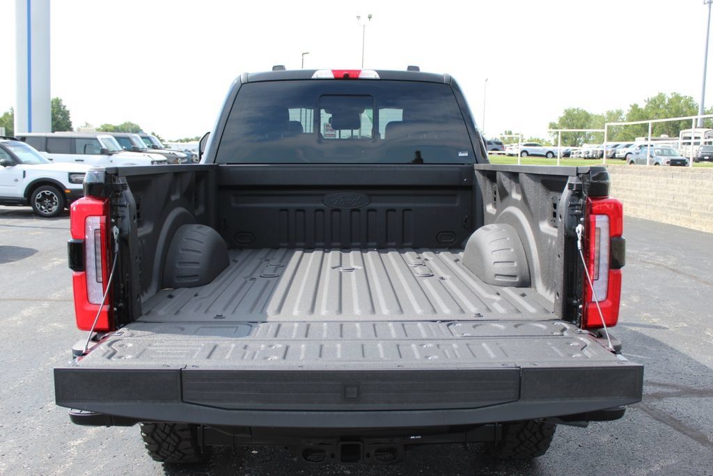 New 2026 Ford F350 Platinum w/ Tremor Off-Road Package AWD/4WD image 16