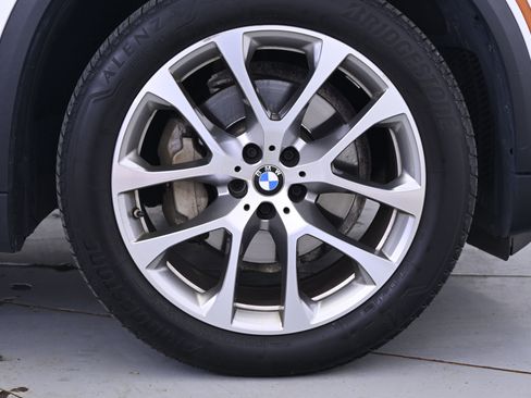 Used 2022 BMW X5 xDrive40i w/ Luxury Seating Package image 14