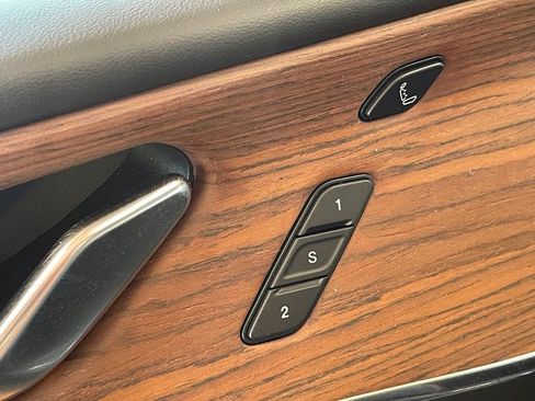 Used 2022 Jeep Grand Cherokee Summit w/ Advanced Protech Group IV AWD/4WD image 16