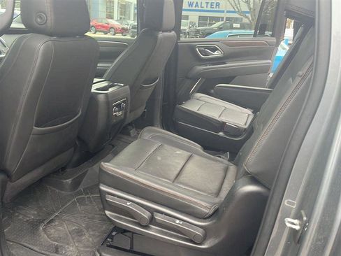 Used 2022 Chevrolet Suburban High Country w/ Premium Package 2 image 17
