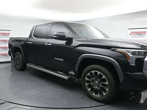 Used 2023 Toyota Tundra Limited AWD/4WD image 2